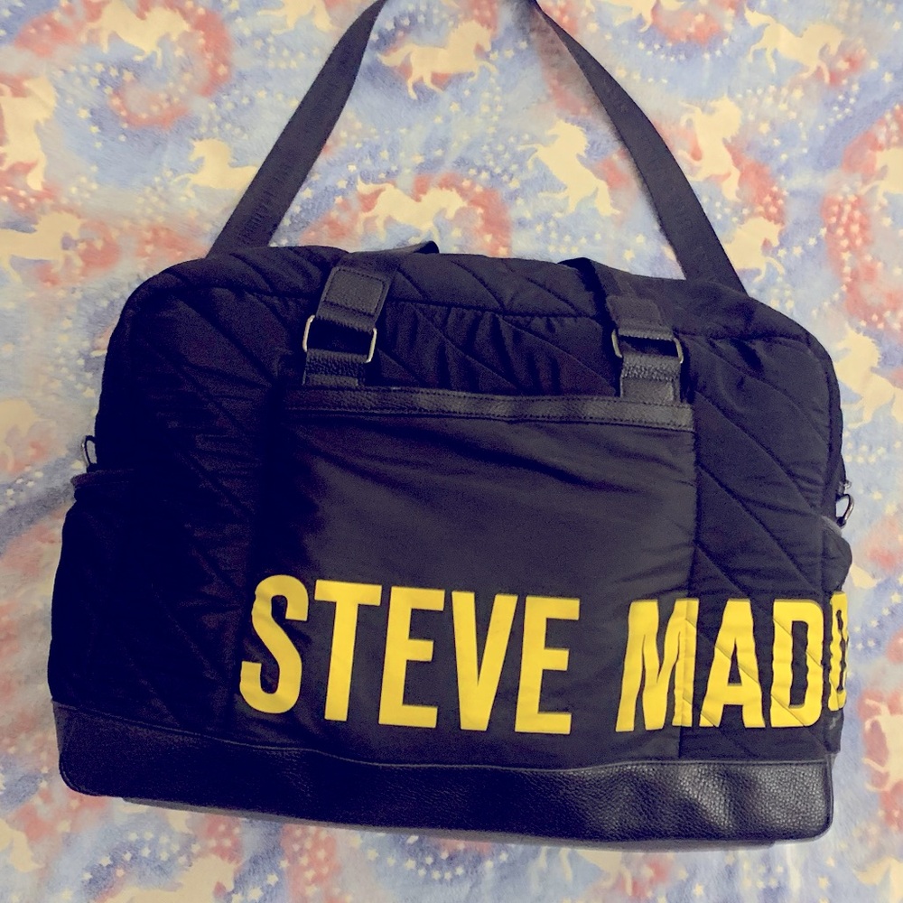 Black Steve Madden Bhoney Weekender Duffel Bag. Only used 2-3 times.